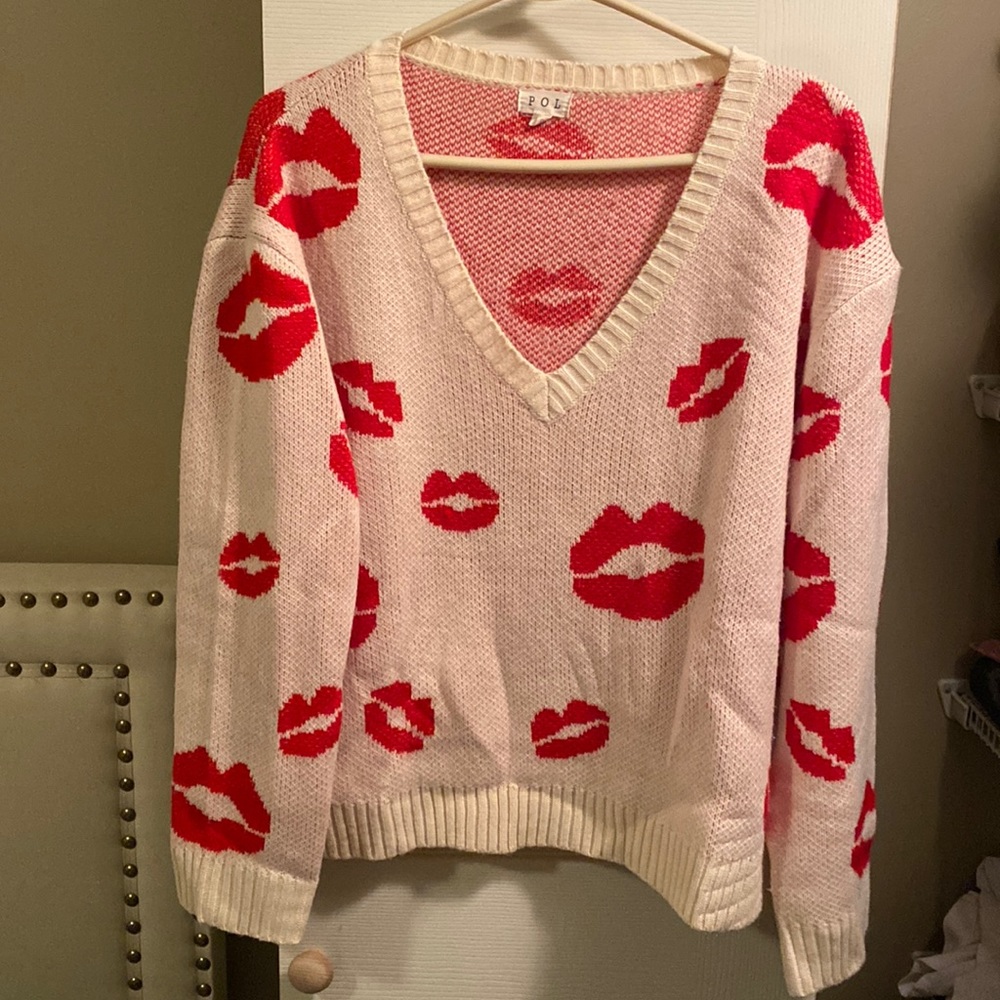 Kiss sweater